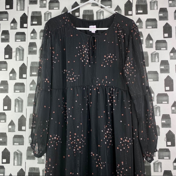 Isabel Maternity | Star Pattern Black Maxi Dress - Picture 2 of 8